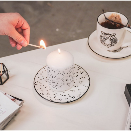 Hv Kerze Weiß Punkte 7x7x10cm 1