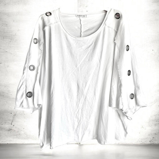 Shirt "EYELETS" 3/4 Arm mit Ösen, weiß