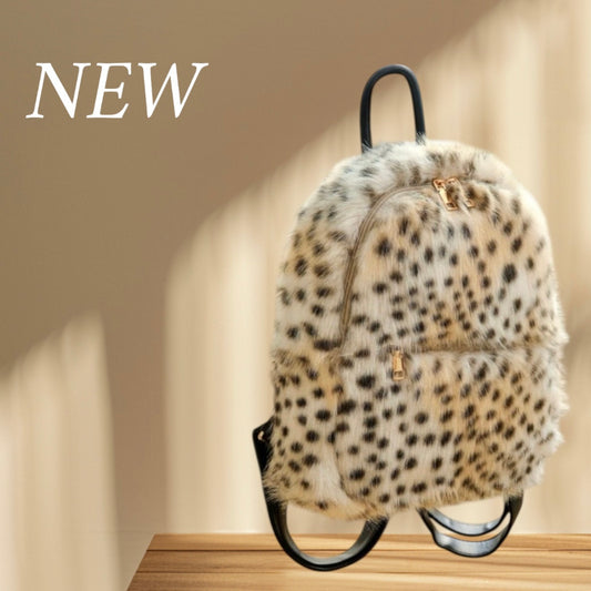 Rucksack "LEO" aus FAKE FUR
