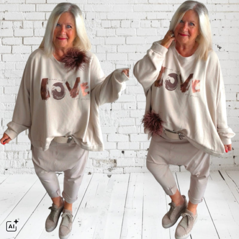 Roundneck Sweater "COPPER LOVE", beige