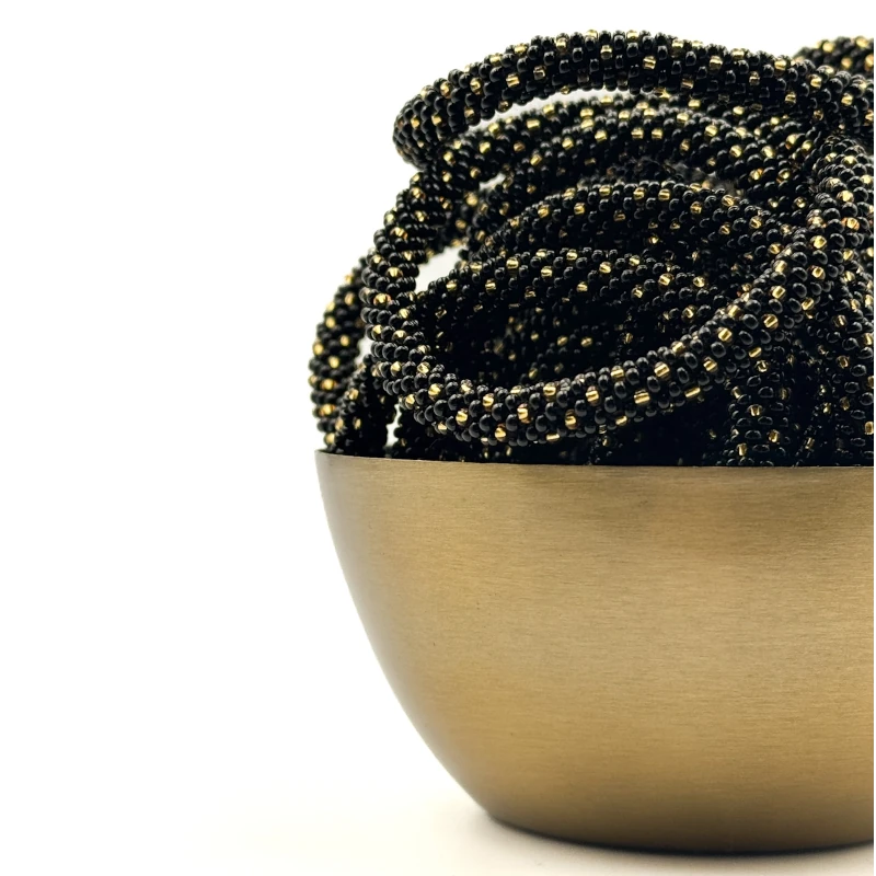 Maison KIZO - nepalesisches Roll-on Armband, schwarz/gold