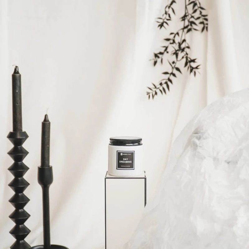 203220 Daydreaming 5