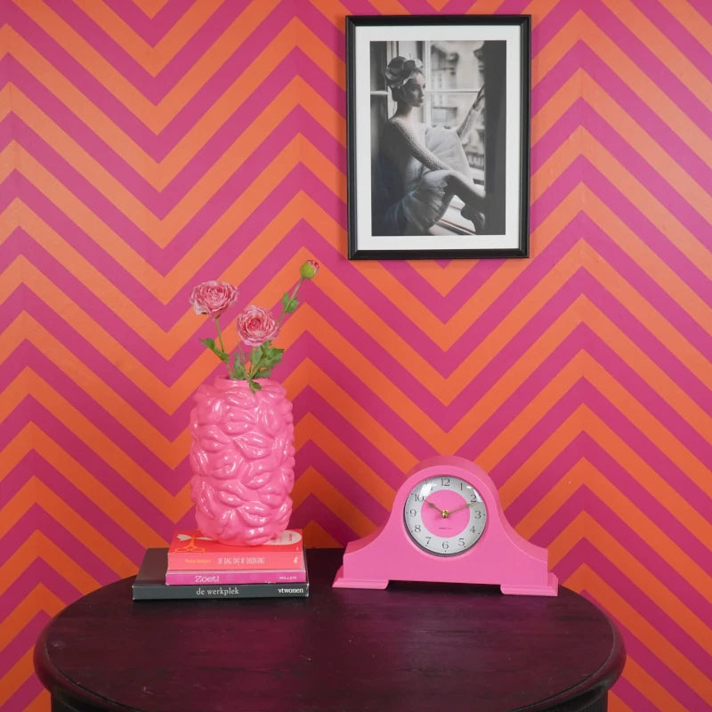 204182 E Leuke Fel Roze Staande Klok