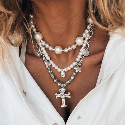 Halsketten "BIG FAUX PEARL with SILVER DETAILS"