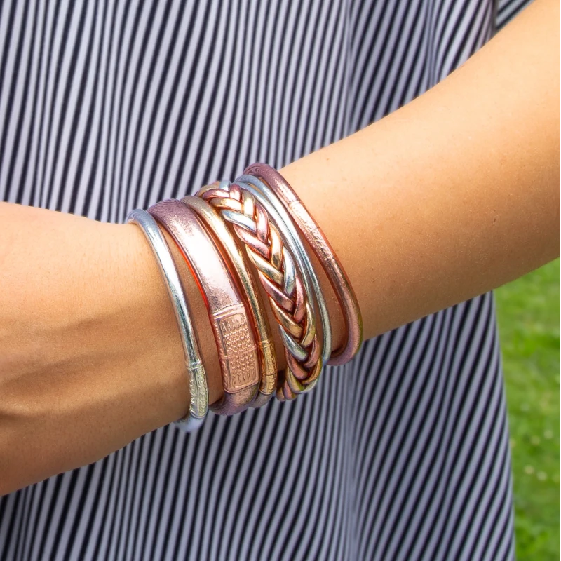 Maison IZEL - Geflochtenes buddhistisches Armband, Gold • Silber • Roségold