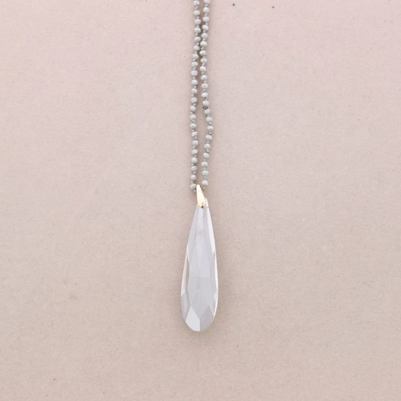 lange Halskette CRYSTALS mit Tropfenanhänger, taupe
