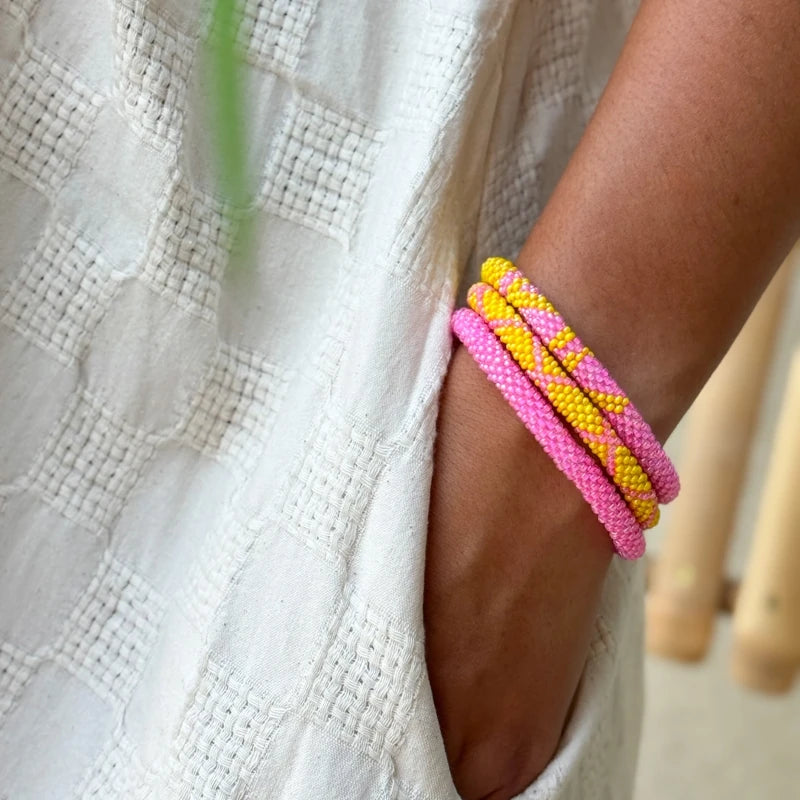 Maison KIZO - nepalesisches Roll-on Armband, pink/gelb