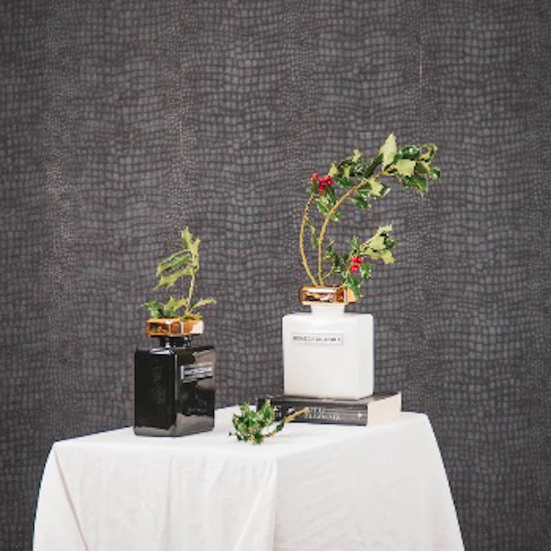 Hv Home De Cologne Vase Black Sku202971 F