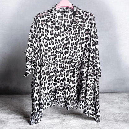 leichte oversized Bluse "RELAXED LEO", s/w