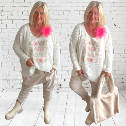 oversized Pullover "LOVE", off-white