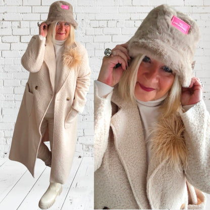 Bouclé Mantel "FULLTIME JOB", beige