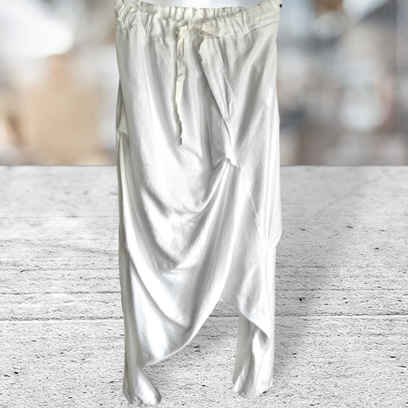 Baggy Hose "CREASE" mit tiefer Base