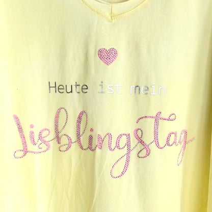 T-Shirt "LIEBLINGSTAG", zitronengelb