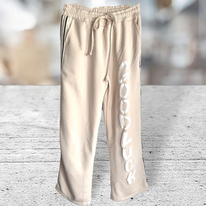 Marlene Jogger Hose "GOOD LUCK", beige