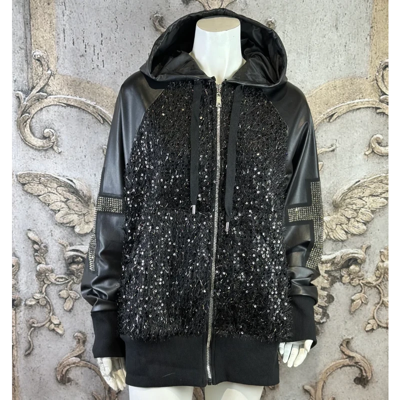ROSE Lederoptik Jacke "UNIQUE CROSS" mit Kapuze und Strass