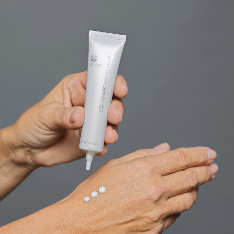 Ageloc Radiant Day Spf 22 2