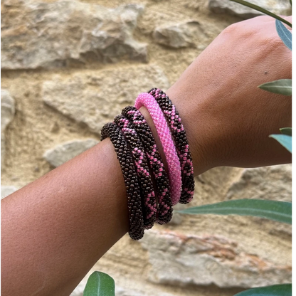 Maison KIZO - Charity Perlenarmband "PINKTOBER", schoko/pink