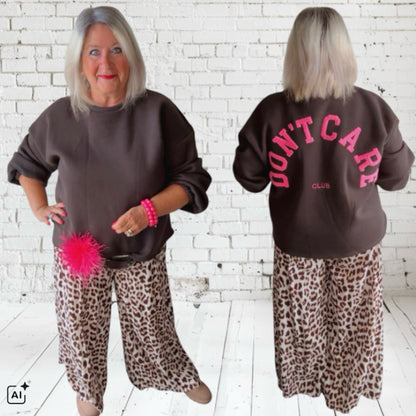 Roundneck Sweater "DON'T CARE CLUB", schoko