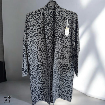 Strickjacke | Cardigan "COZY LEOPARD", grau