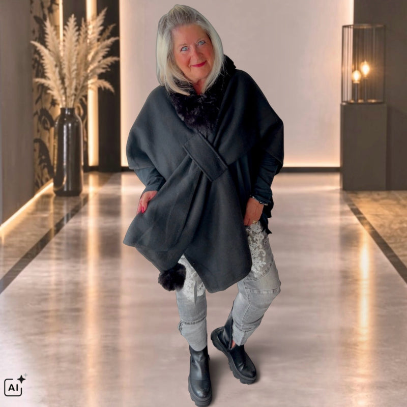 Poncho "FLY OUT" mit Fake Fur, schwarz