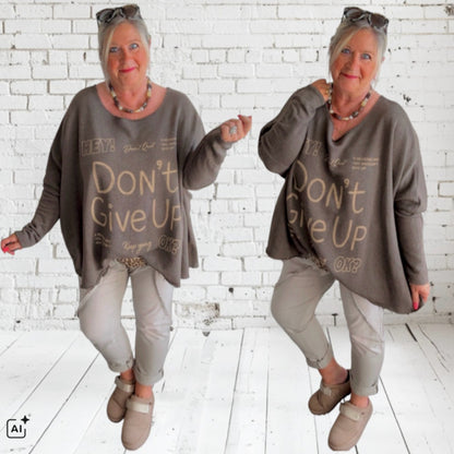Roundneck Sweater "DON'T GIVE UP", braun
