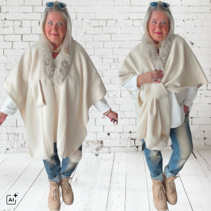 Poncho "FLY OUT" mit Fake Fur, ecru