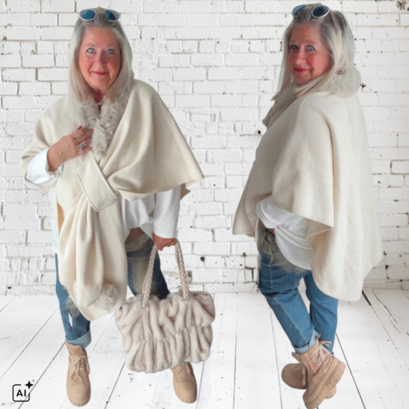 Poncho "FLY OUT" mit Fake Fur, ecru