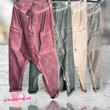 Baggy Hose "BUTTONS" in Velour-Optik