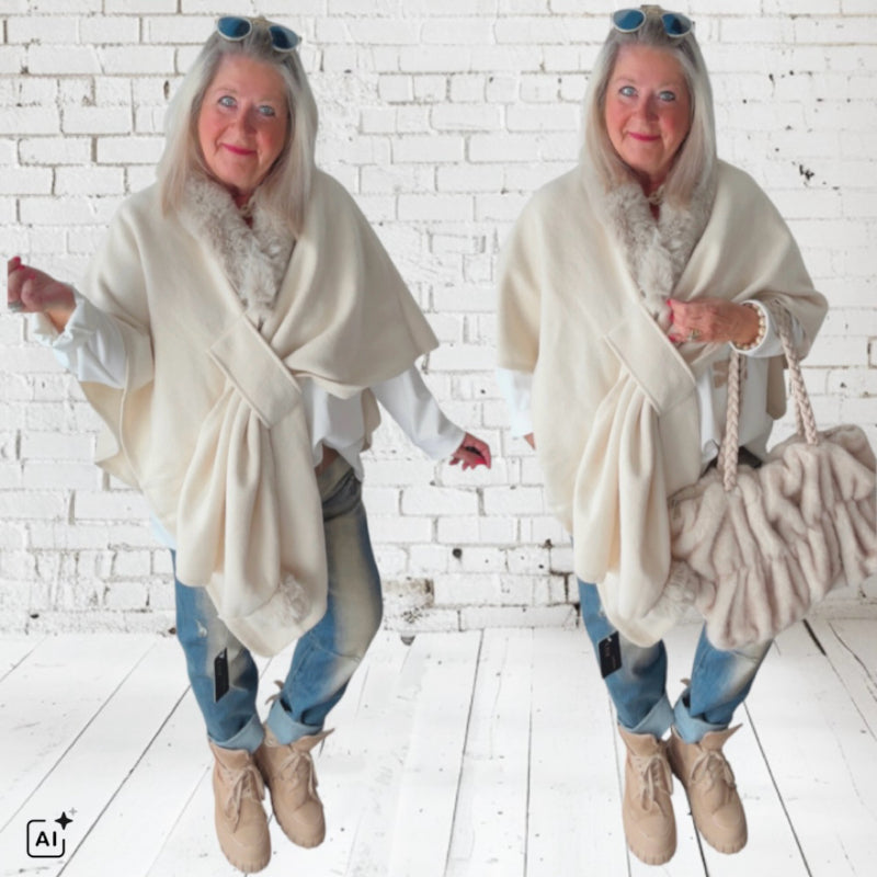 Poncho "FLY OUT" mit Fake Fur, ecru