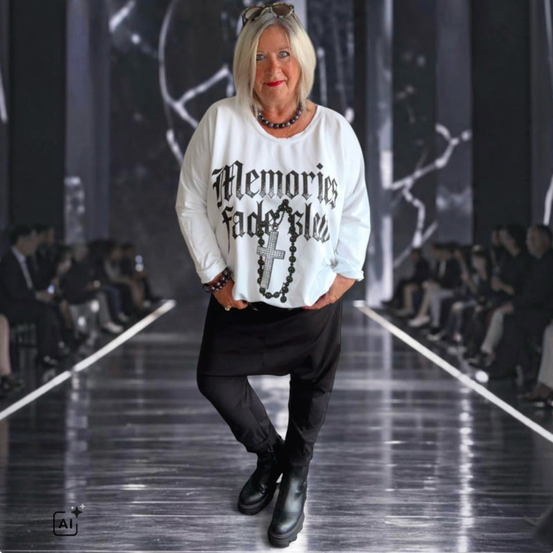 Sweater "MEMORIES" mit Glitzer, weiß
