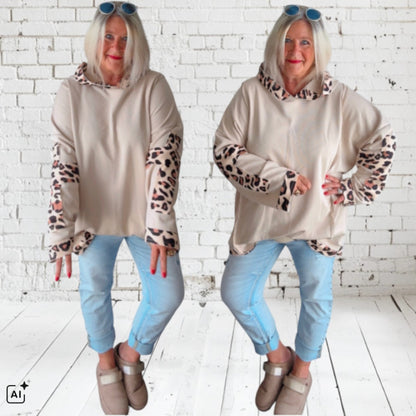 Hoodie "CROSS PATCH LEO", beige