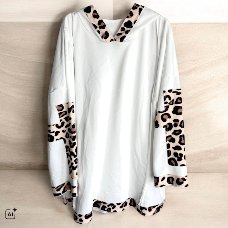 Hoodie "CROSS PATCH LEO", weiß