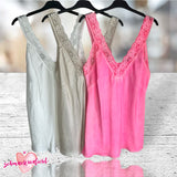 Viskose Top "LUNA" mit Spitze