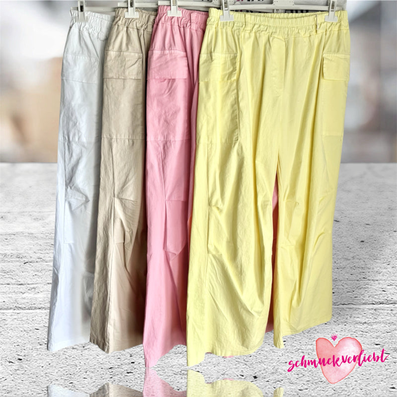Hose "WIDE LEG" mit Cargo-Taschen, in 4 Farben